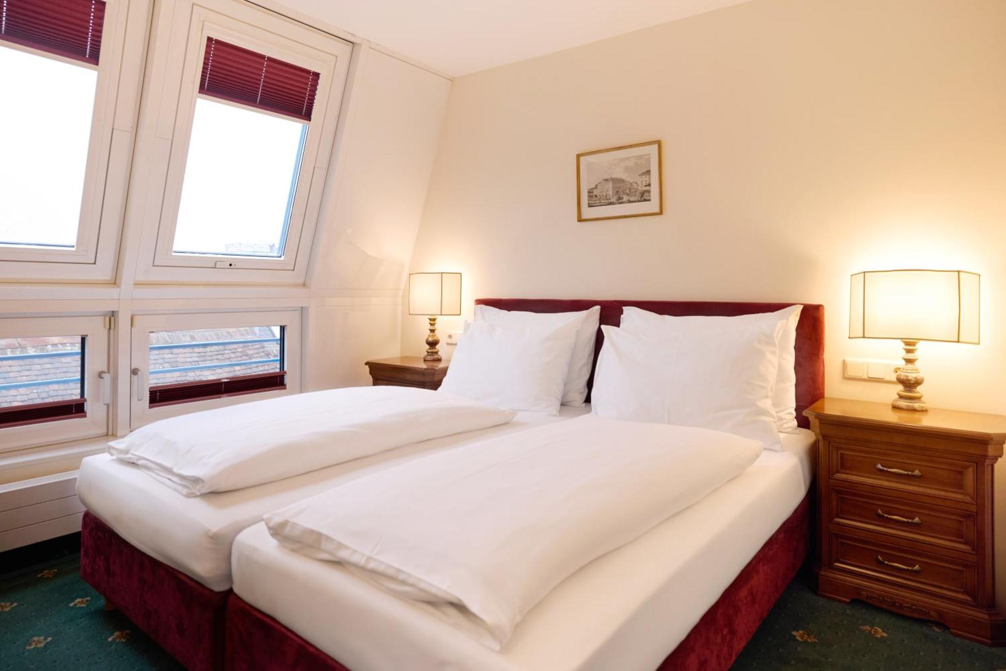 Graben Hotel Wina Bagian luar foto