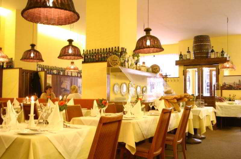 Graben Hotel Wina Restoran foto